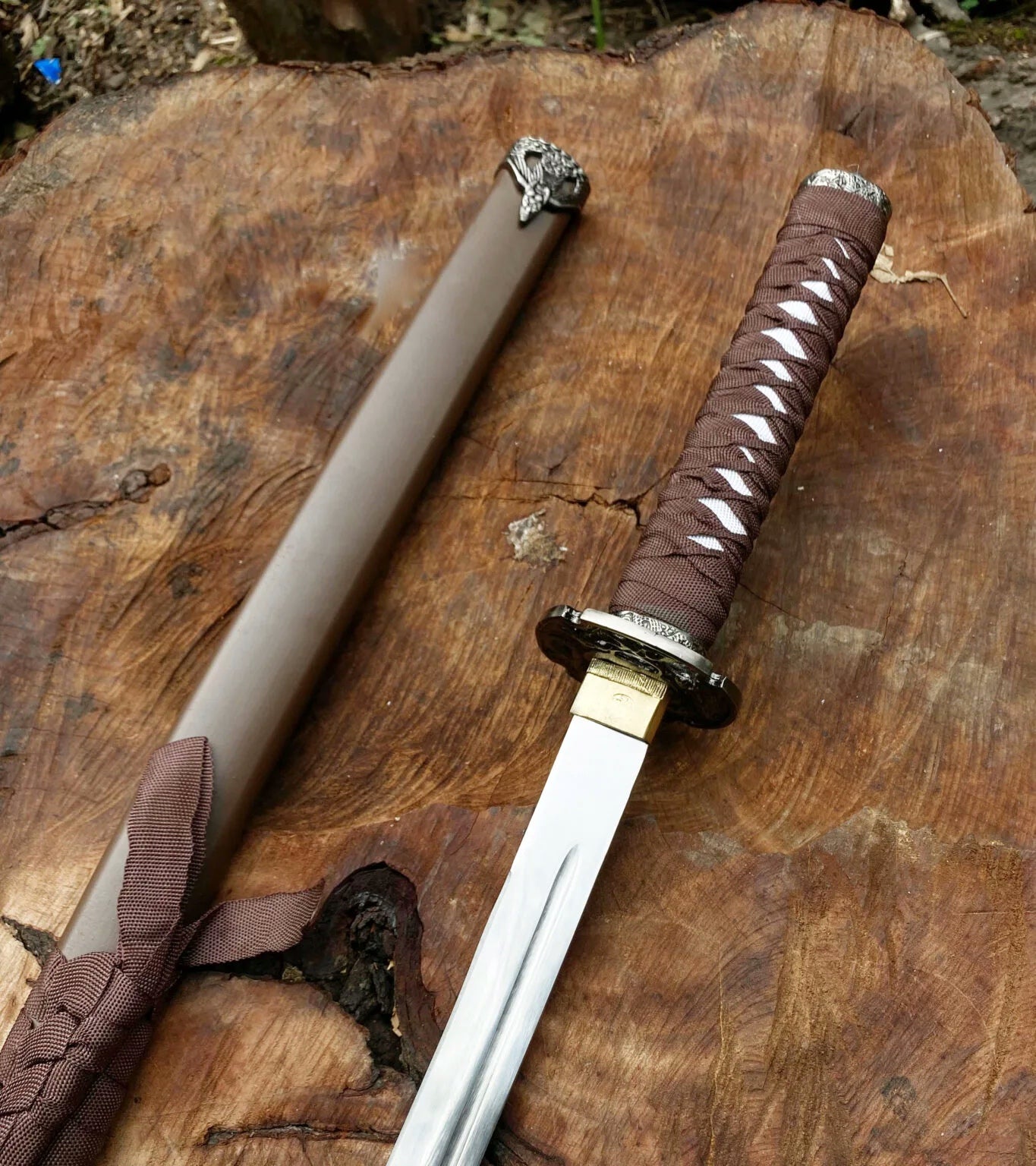 Brown saumrai katana sword with silver blade