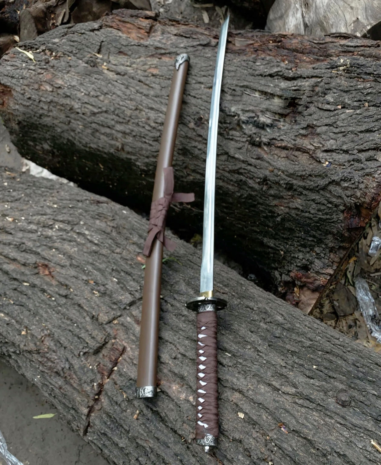 Brown saumrai katana sword with silver blade