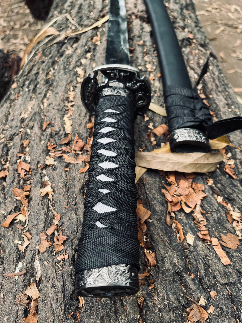 Premium black medium size katana with silver polish blade