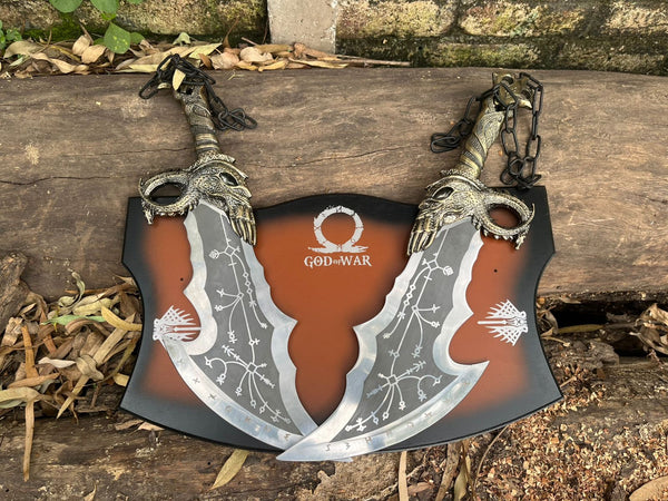 God of War Blade of Chaos blades