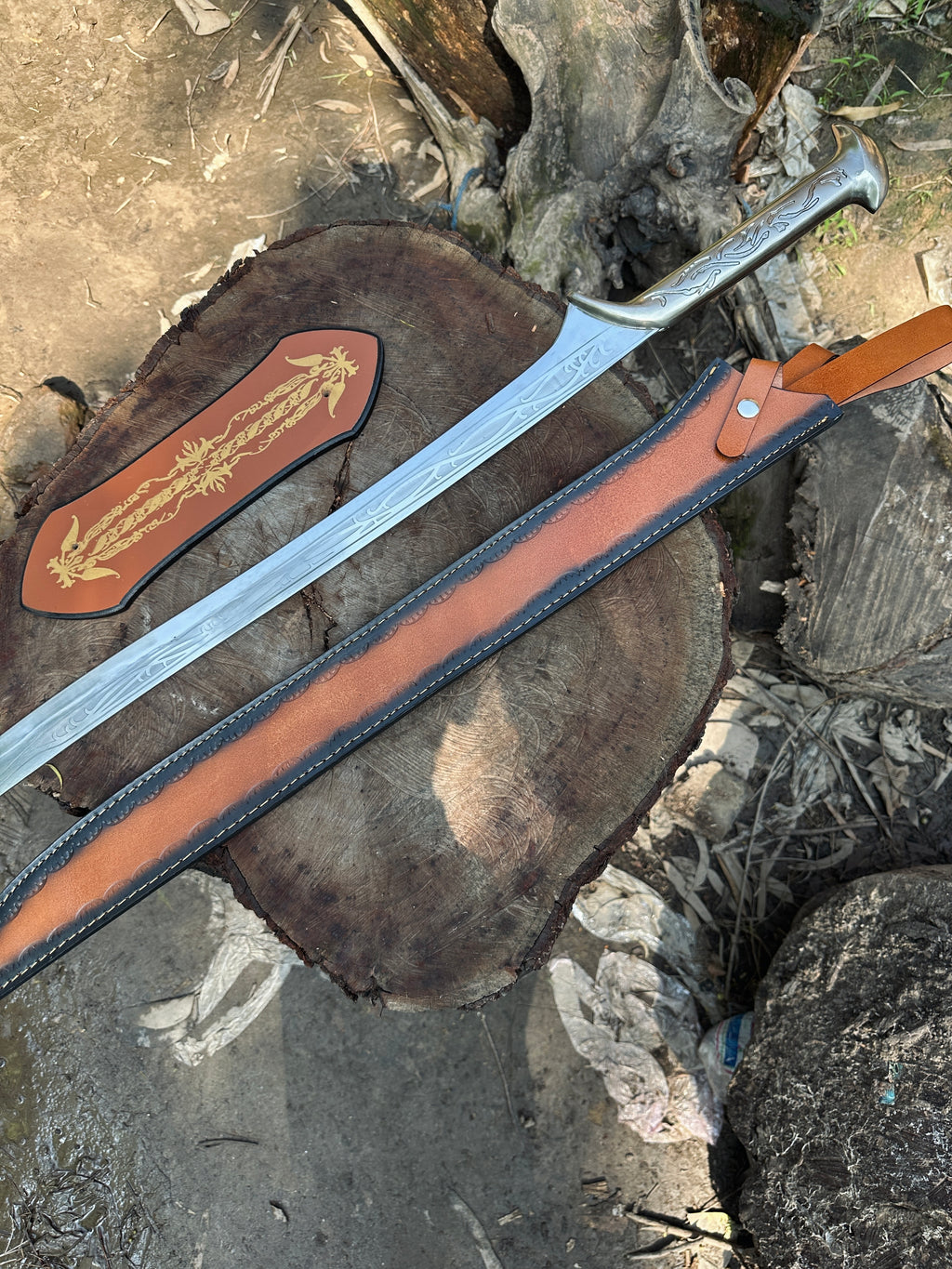 Beautiful Thundril Sword With Wallstand