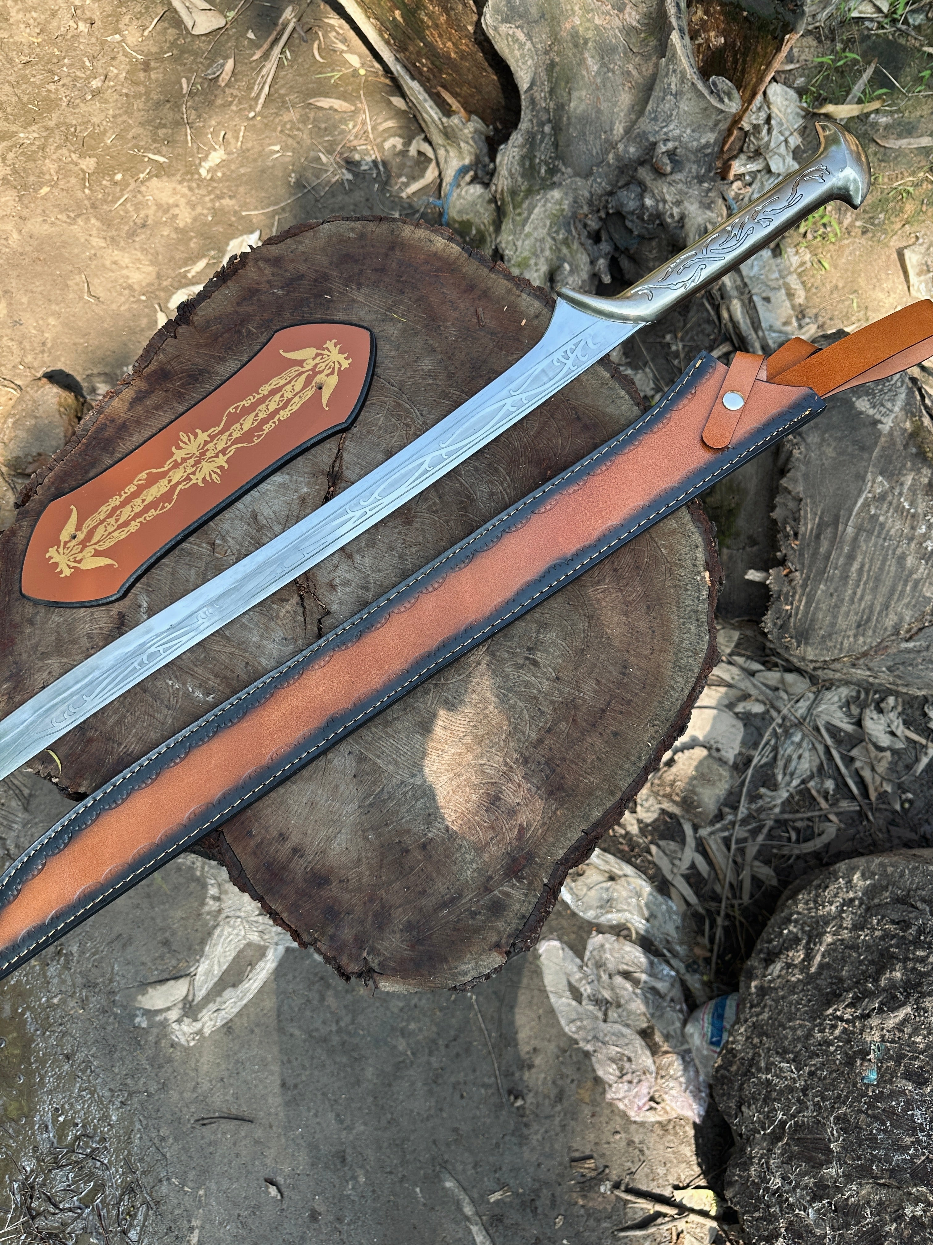 Beautiful Thundril Sword With Wallstand