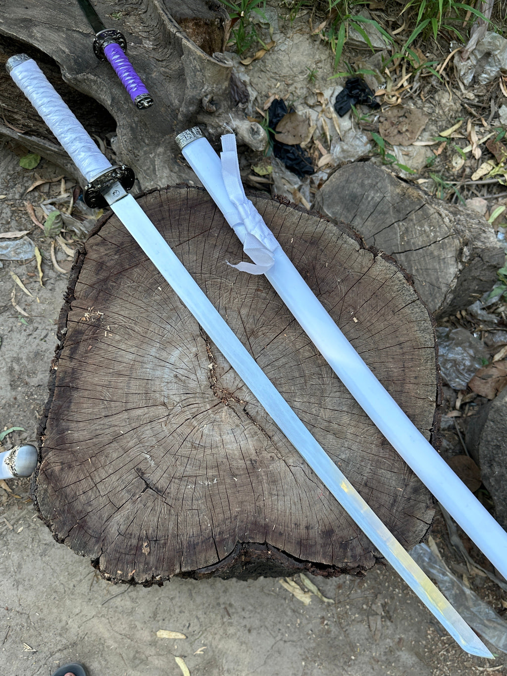 Premium white katana with silver polish blade