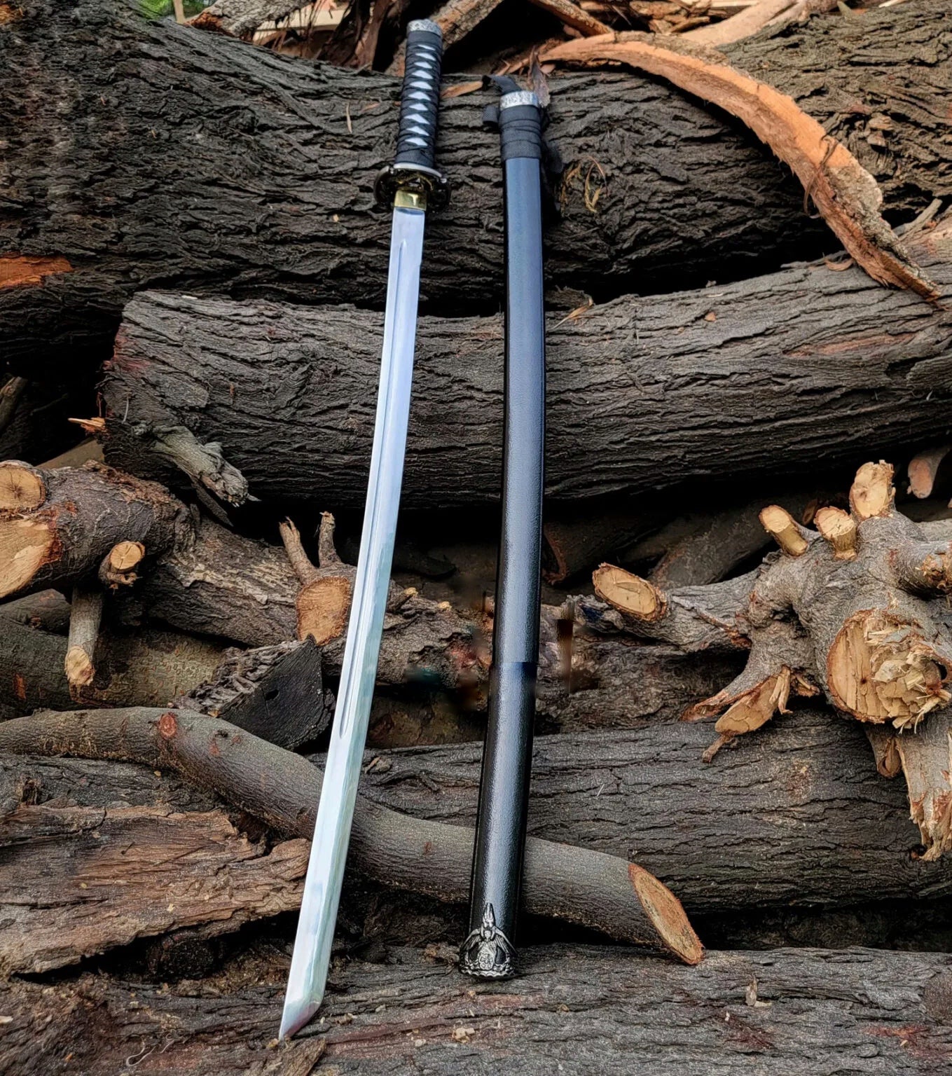 Black saumrai katana sword with silver polish blade