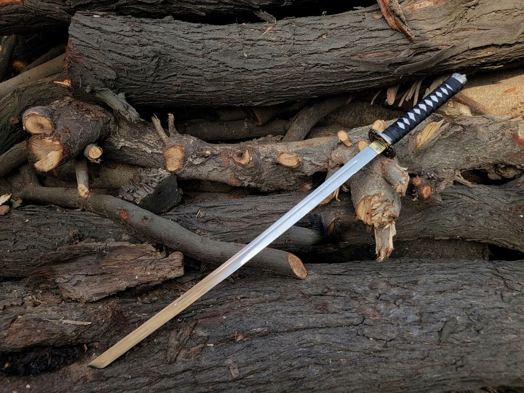 Black saumrai katana sword with silver polish blade